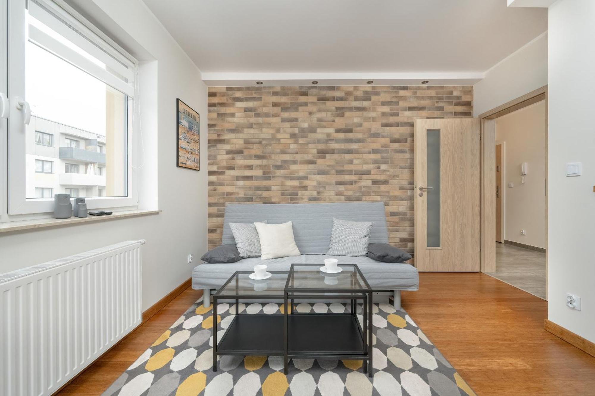 One Bedroom Apartment Nadodrze With Free Garage Wroclaw By Noclegi Renters Exterior photo
